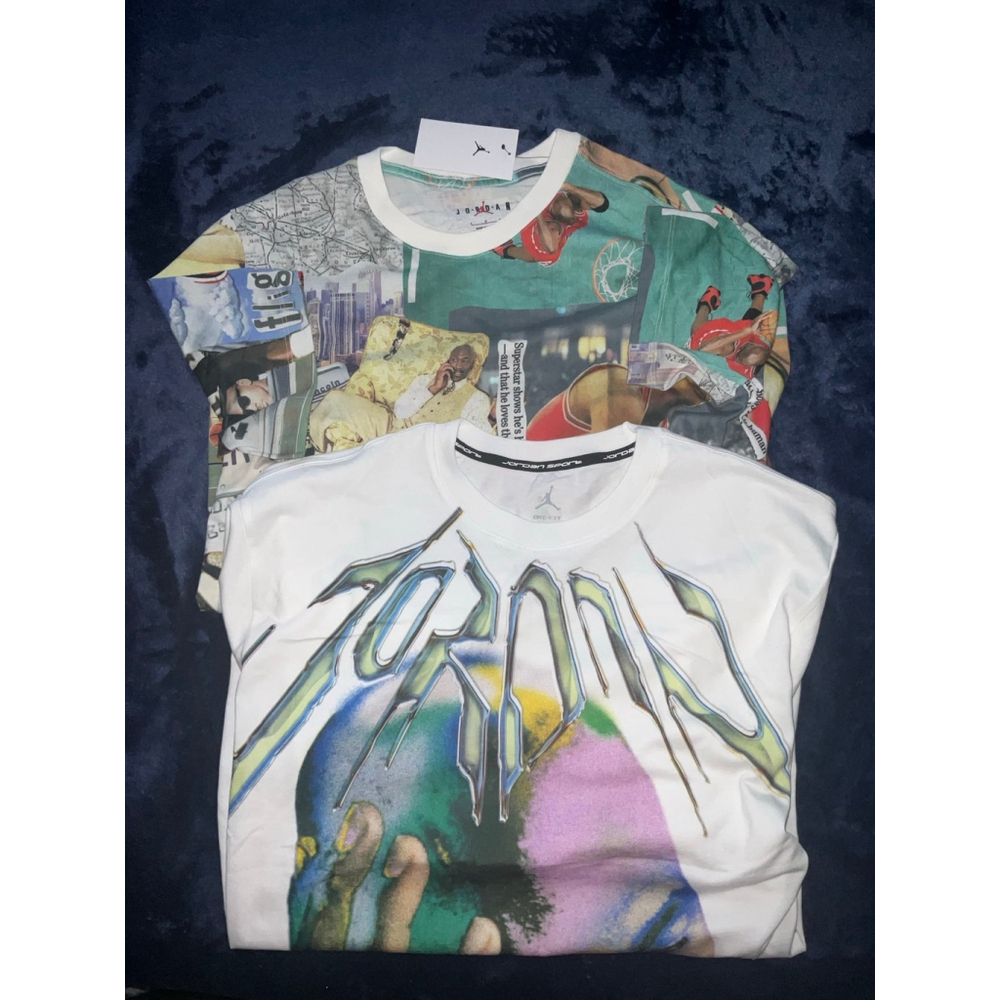 2 Men's Jordan Graphic T-shirts Size Large